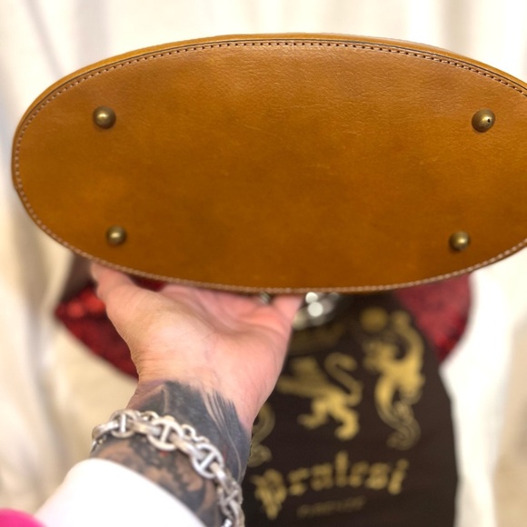 ❤️NWT-PRATESI, Made In Italy Genuine Leather 3 Compartment Bamboo Handle Tote❤️ - Picture 15 of 16